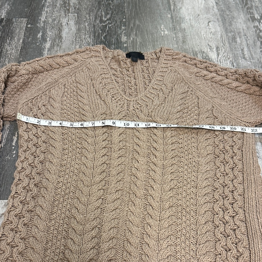 Burberry Beige Cable Knit V-Neck Sweater - Picture 3 of 10
